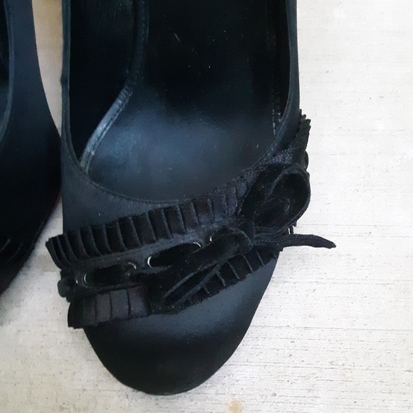 Betsey Johnson Black Pink Bottom Pumps Size 7 1/2 - Picture 4 of 13